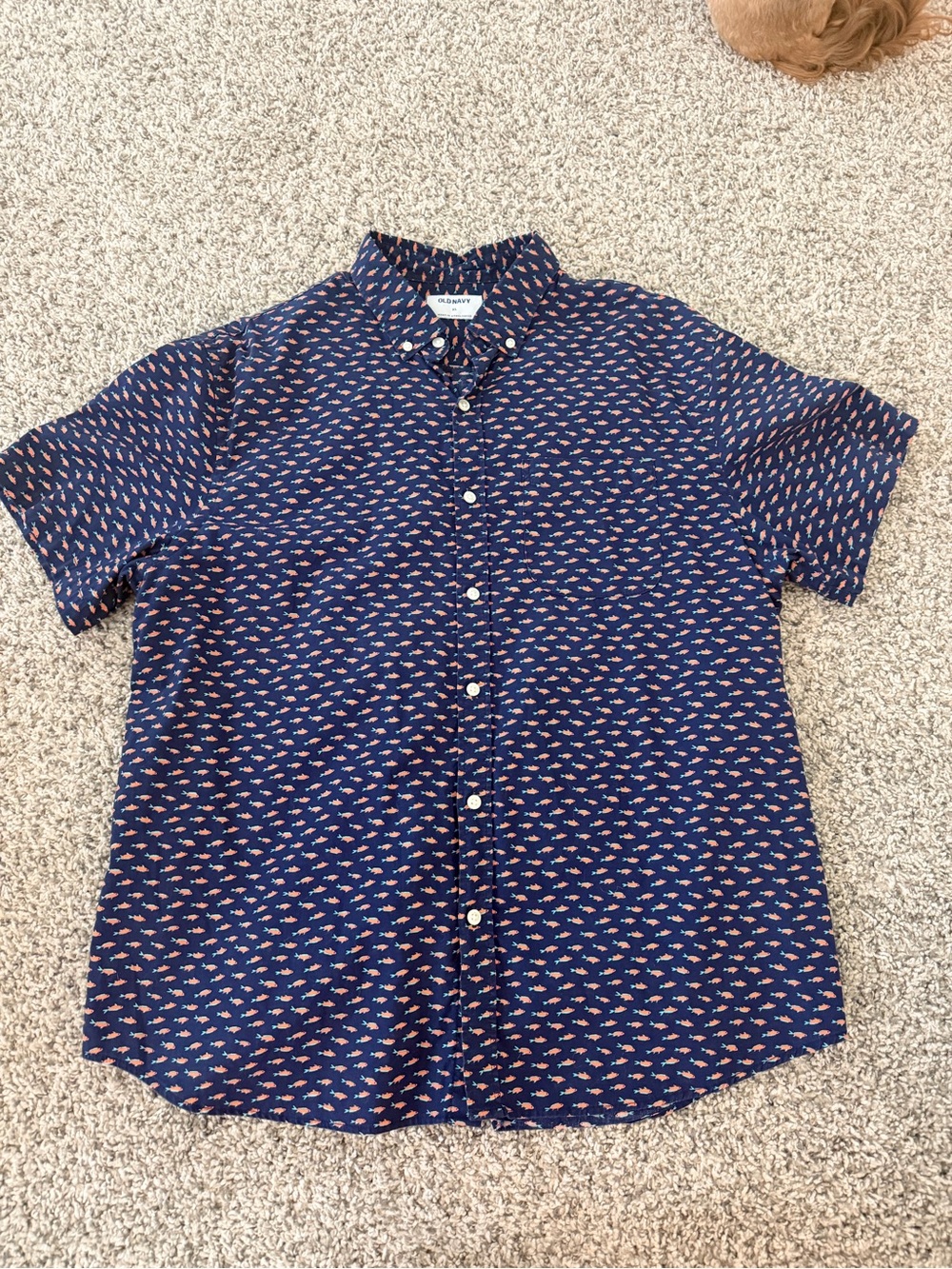 Old Navy Navy Short-Sleeve Button-Down Shirt with Coral Fish